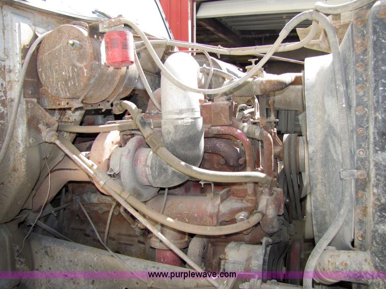 image for item 7177 1981 International 2574