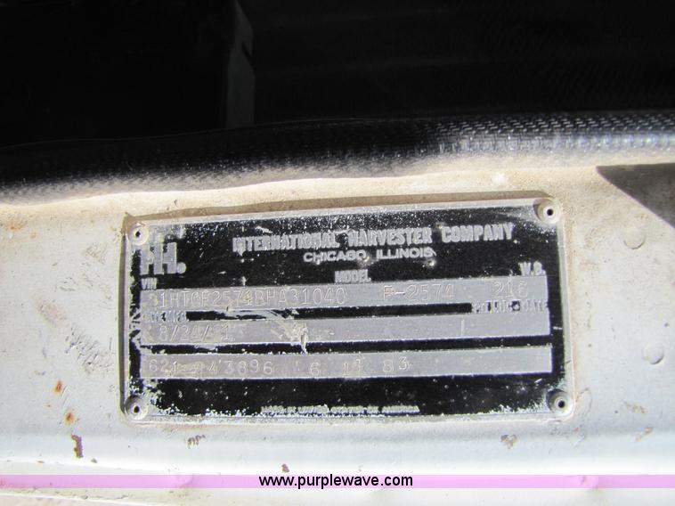 image for item 7177 1981 International 2574