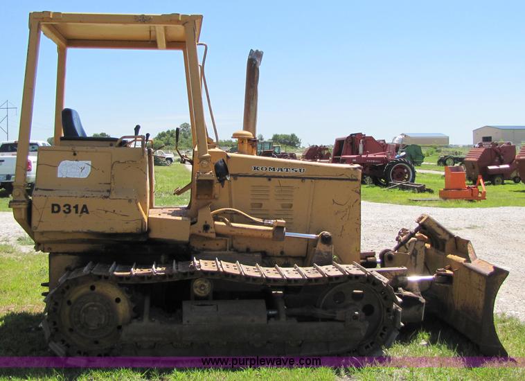 image for item 7197 1985 Komatsu D31A-17 dozer