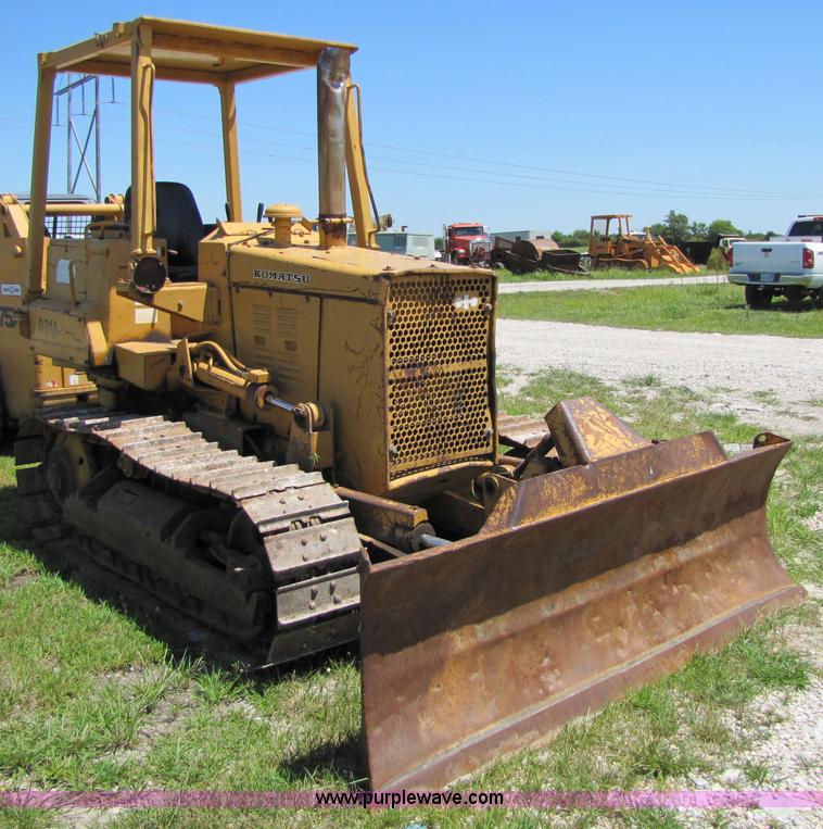 image for item 7197 1985 Komatsu D31A-17 dozer