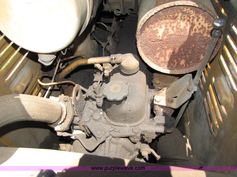 image for item 7197 1985 Komatsu D31A-17 dozer