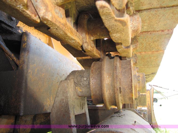 image for item 7197 1985 Komatsu D31A-17 dozer