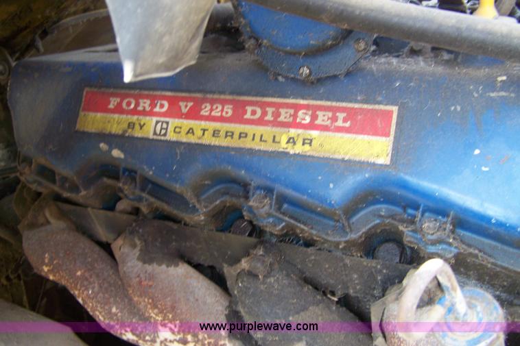 image for item 8259 1971 Ford F8000 truck