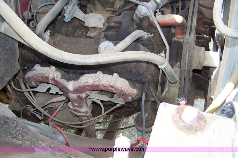 image for item 8265 1975 Chevrolet C60 truck