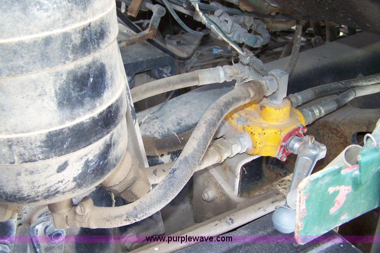 image for item 8268 1979 Mack truck