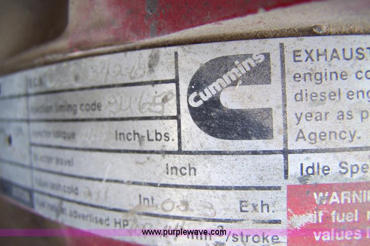 image for item 8268 1979 Mack truck