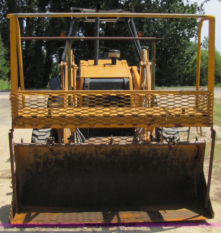 image for item 9006 1996 Case 570LXT loader