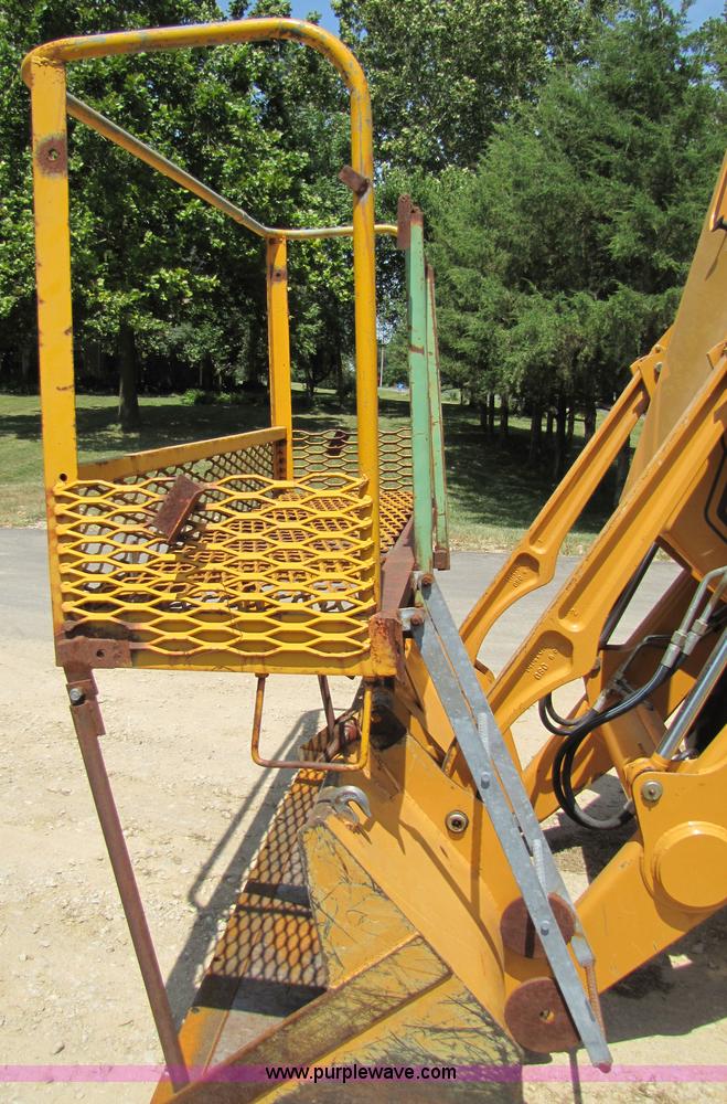 image for item 9006 1996 Case 570LXT loader