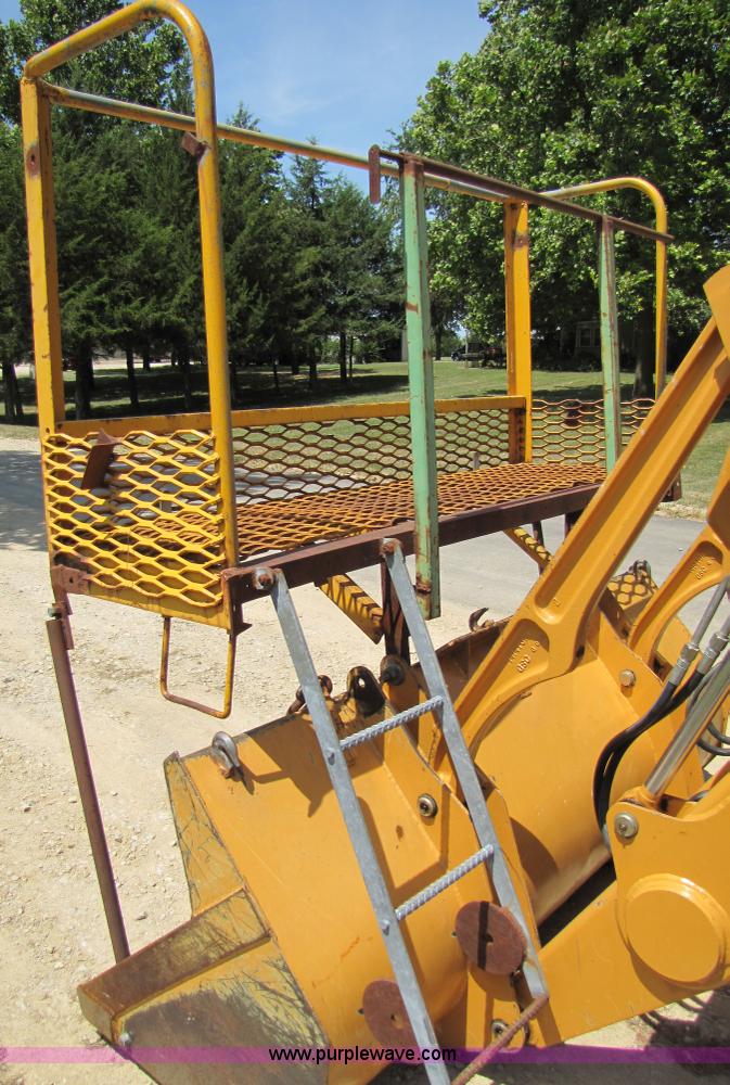 image for item 9006 1996 Case 570LXT loader