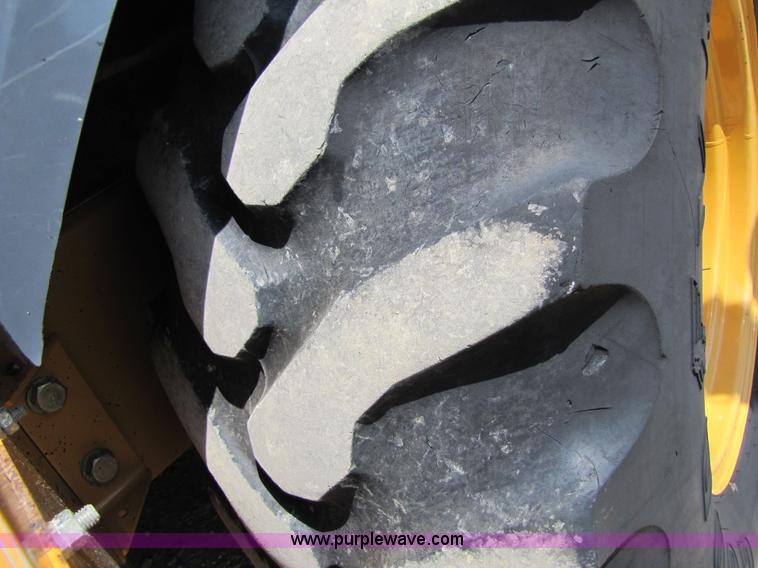 image for item 9006 1996 Case 570LXT loader