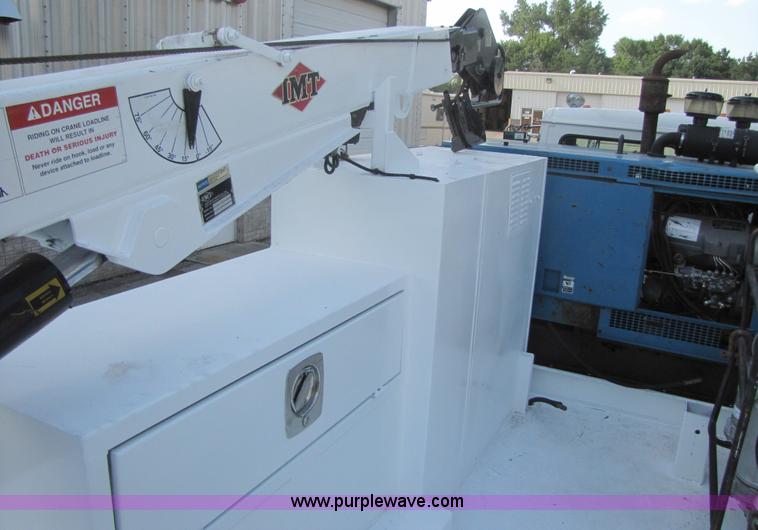 image for item 9010 2003 Freightliner FL 70 service truck