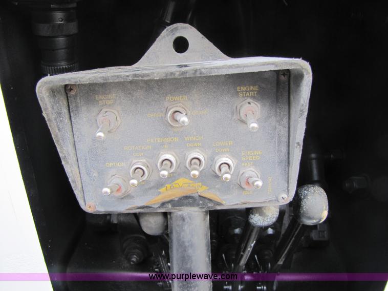 image for item 9010 2003 Freightliner FL 70 service truck