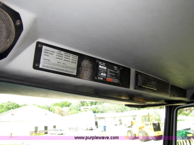 image for item 9010 2003 Freightliner FL 70 service truck