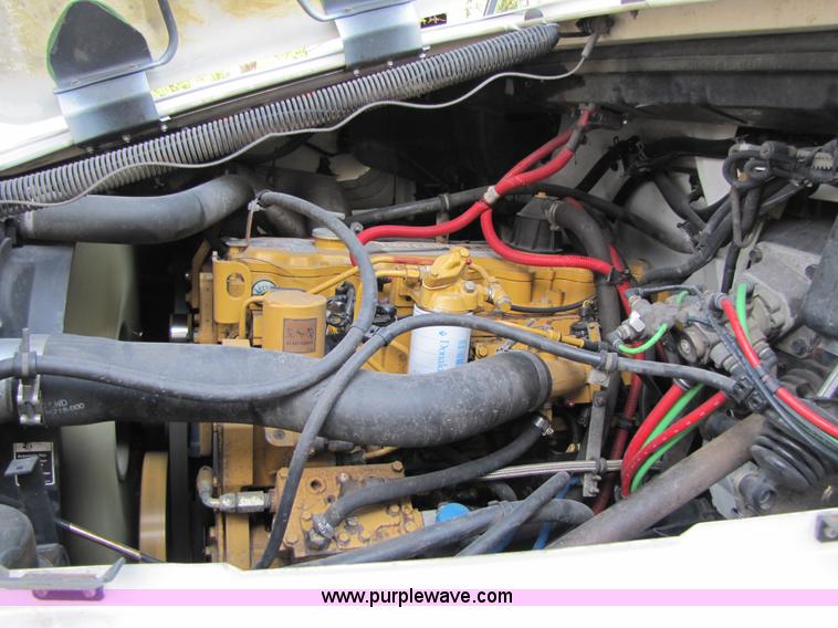 image for item 9010 2003 Freightliner FL 70 service truck