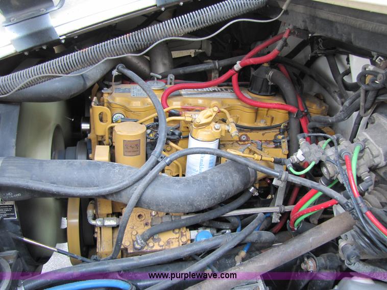 image for item 9010 2003 Freightliner FL 70 service truck