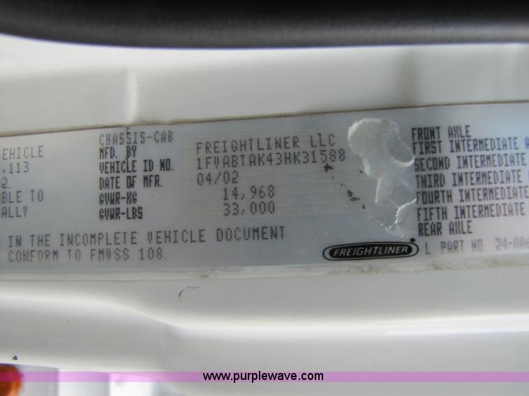 image for item 9010 2003 Freightliner FL 70 service truck