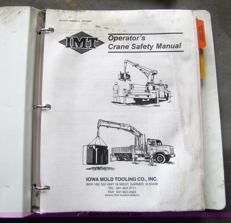 image for item 9010 2003 Freightliner FL 70 service truck