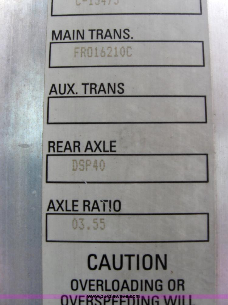 image for item 2624 2003 Kenworth Construct T600 semi truck