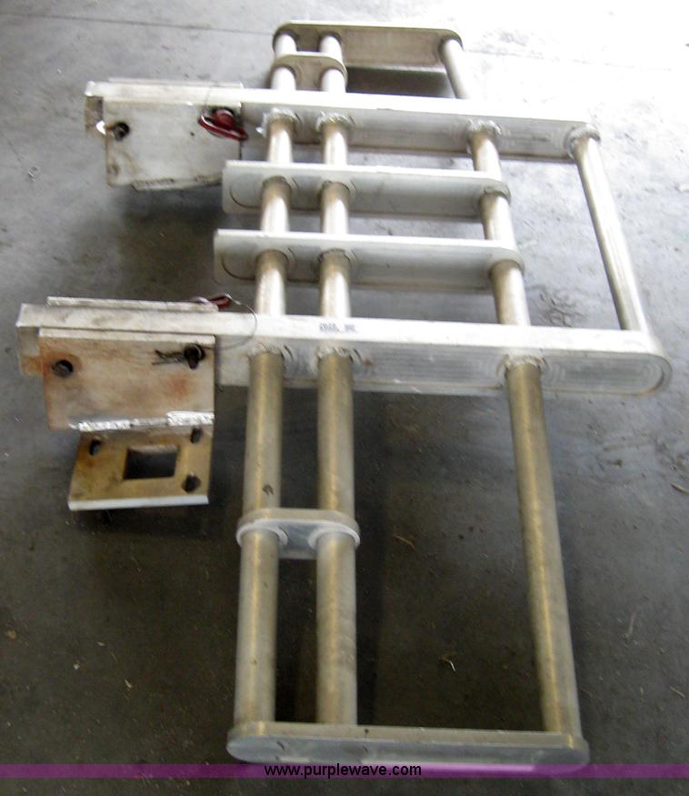 image for item 2629 Aluminum truck cattle guard