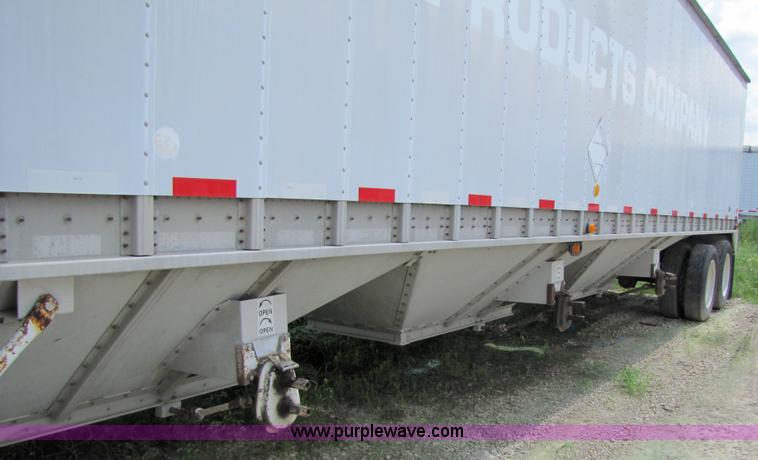 image for item 3000 1992 Cornhusker convertible trailer