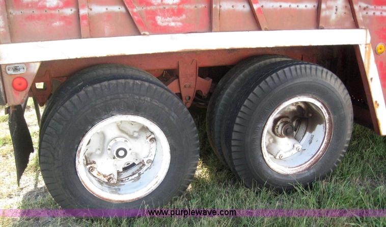 image for item 6141 1965 Chamberlain cattle pot