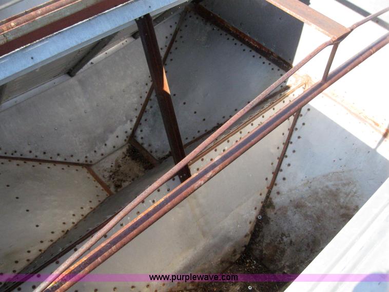 image for item 6142 1978 Timpte grain trailer