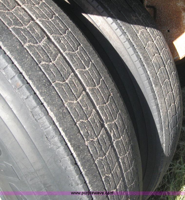 image for item 6142 1978 Timpte grain trailer