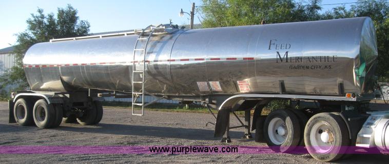 image for item 6162 1979 Stainless Tank and Equipment tanker