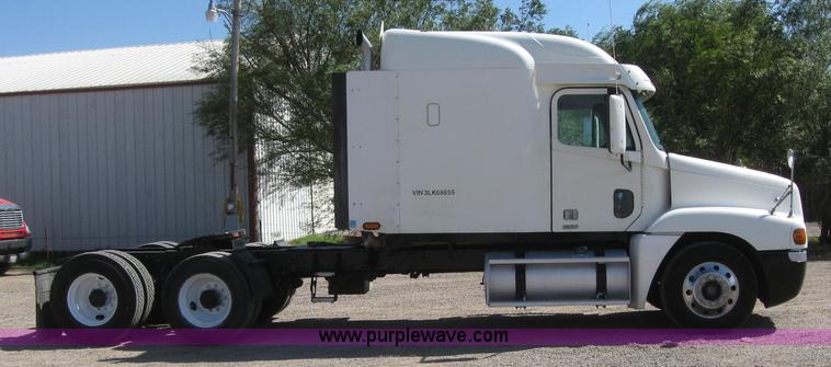 image for item 6163 2003 Freightliner ST 120 semi