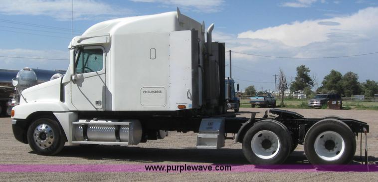image for item 6163 2003 Freightliner ST 120 semi
