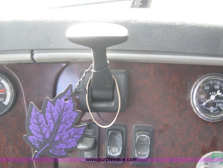 image for item 6163 2003 Freightliner ST 120 semi