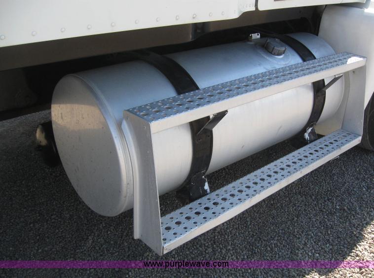 image for item 6163 2003 Freightliner ST 120 semi