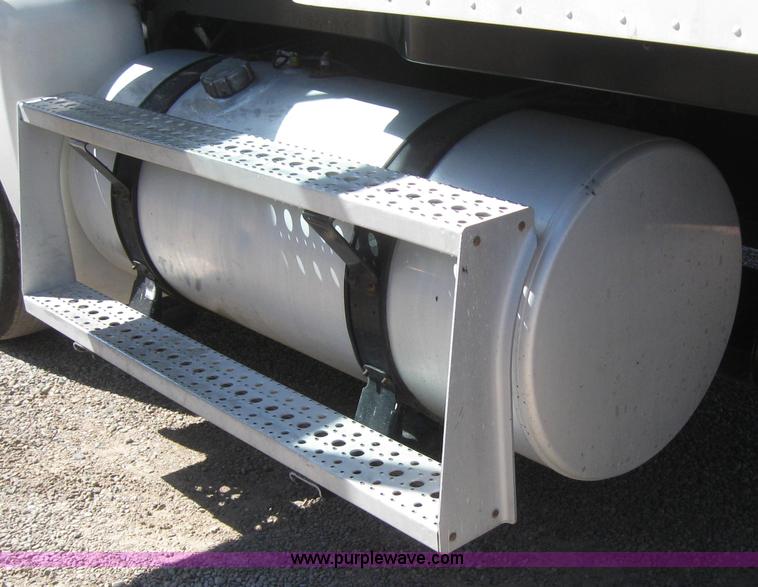 image for item 6163 2003 Freightliner ST 120 semi