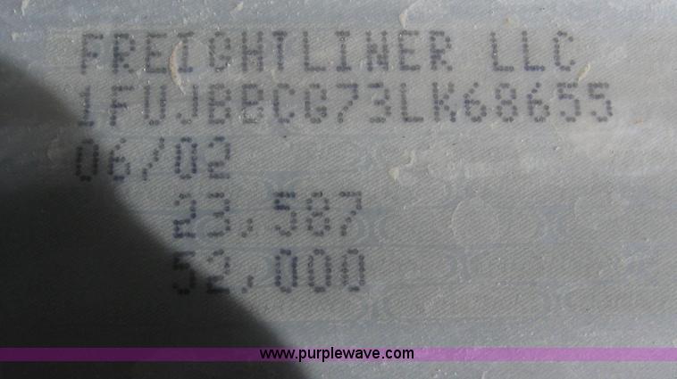 image for item 6163 2003 Freightliner ST 120 semi