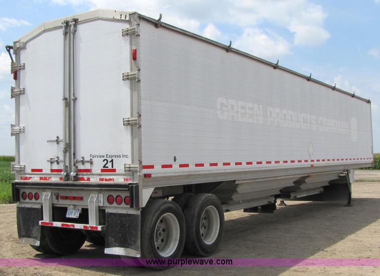 image for item 7208 1999 Wilson Convert a Hauler grain trailer