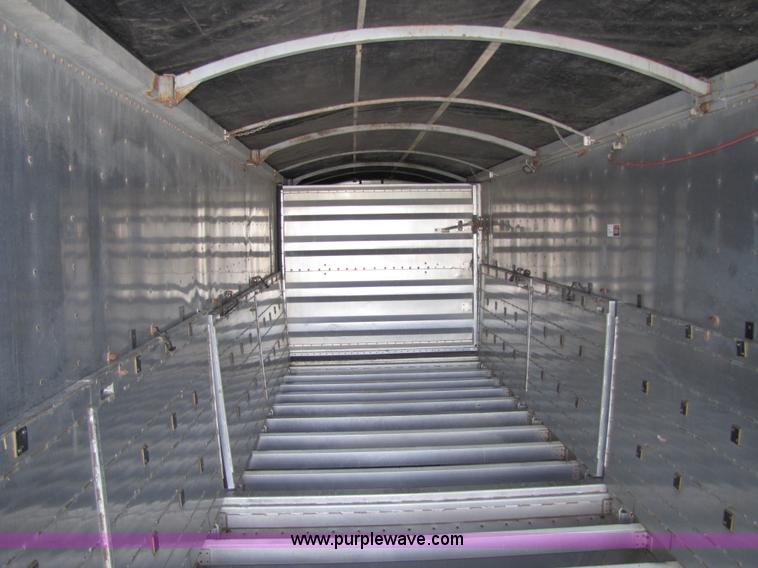 image for item 7208 1999 Wilson Convert a Hauler grain trailer