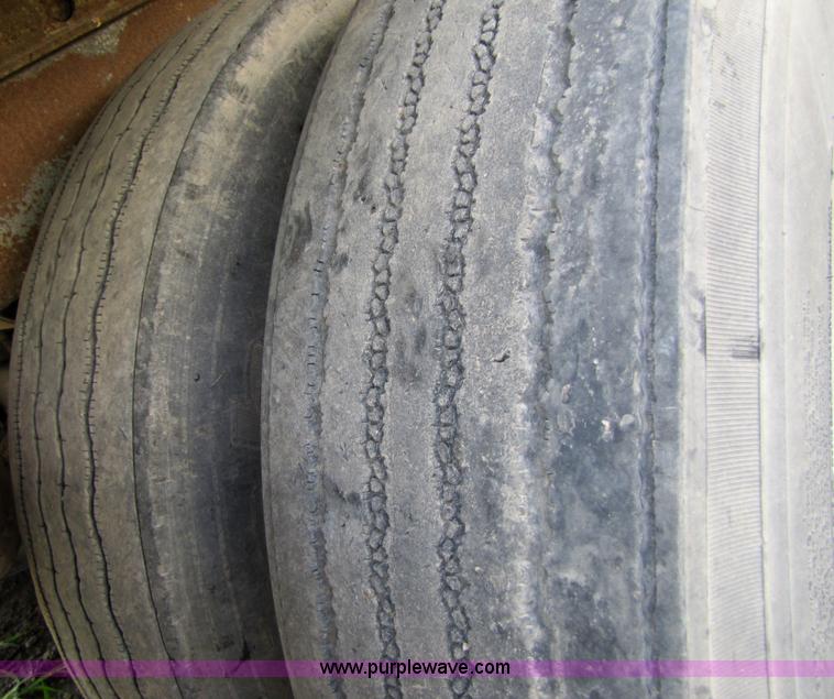 image for item 7209 1993 Dorsey reefer trailer