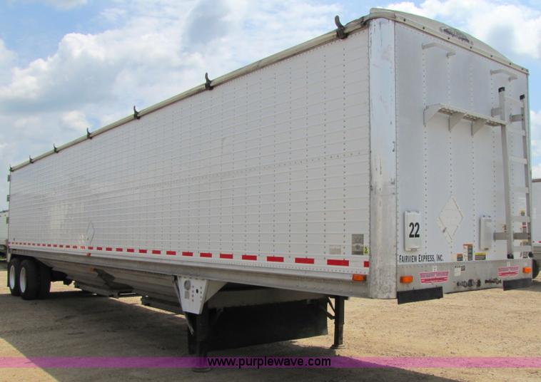 image for item 7210 1999 Wilson Convert a Hauler grain trailer