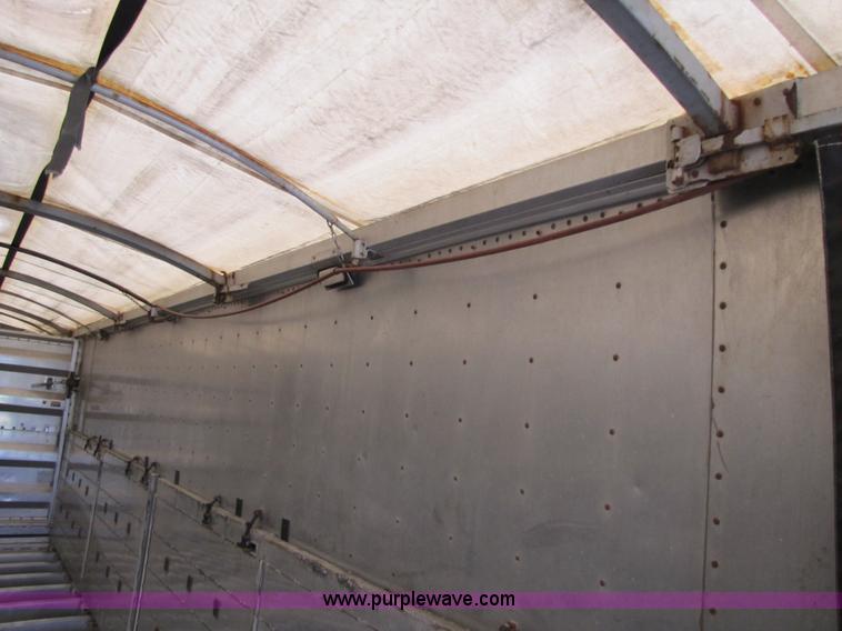 image for item 7210 1999 Wilson Convert a Hauler grain trailer