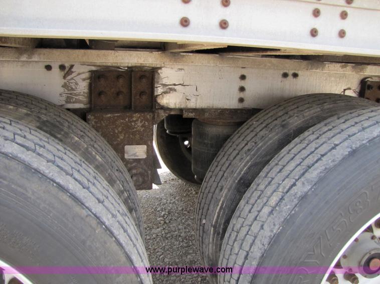 image for item 7210 1999 Wilson Convert a Hauler grain trailer