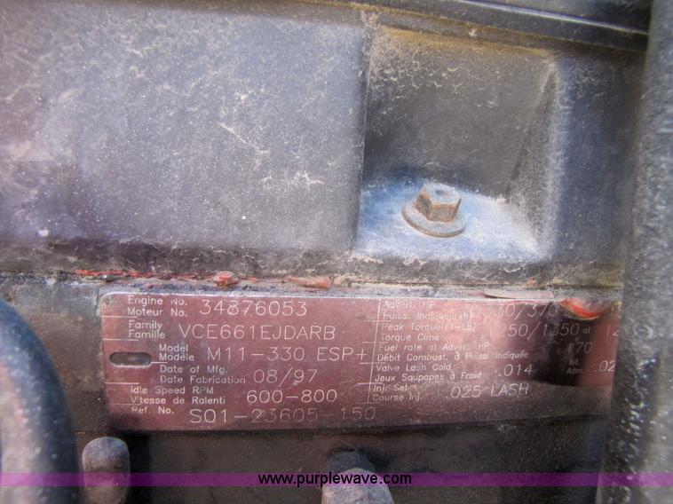 image for item 7239 1998 Freightliner Conventional FLD112 semi truck