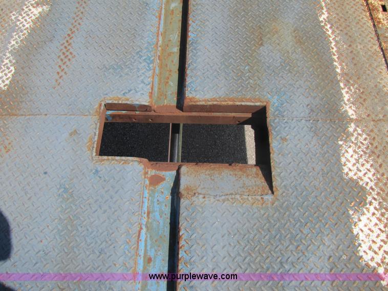 image for item 7240 1998 Landoll Haulall trailer