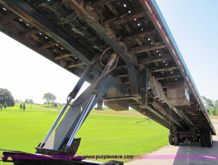 image for item 7240 1998 Landoll Haulall trailer