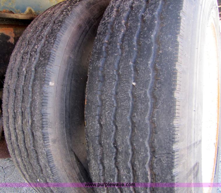 image for item 7240 1998 Landoll Haulall trailer