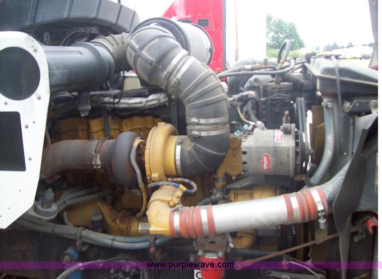 image for item 9665 2003 Kenworth Construct T600 semi truck