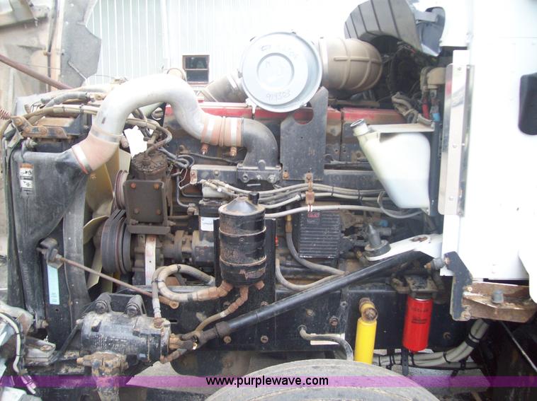 image for item 9666 1995 Kenworth Construct T600 semi truck