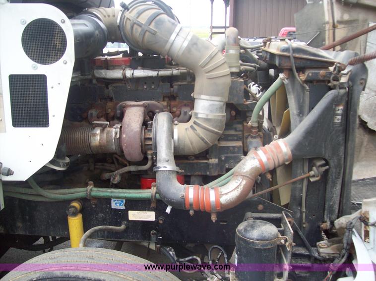 image for item 9666 1995 Kenworth Construct T600 semi truck