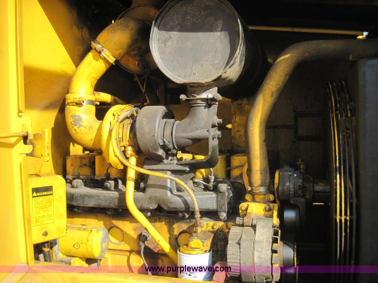 image for item 3022 1989 Case 621 wheel loader