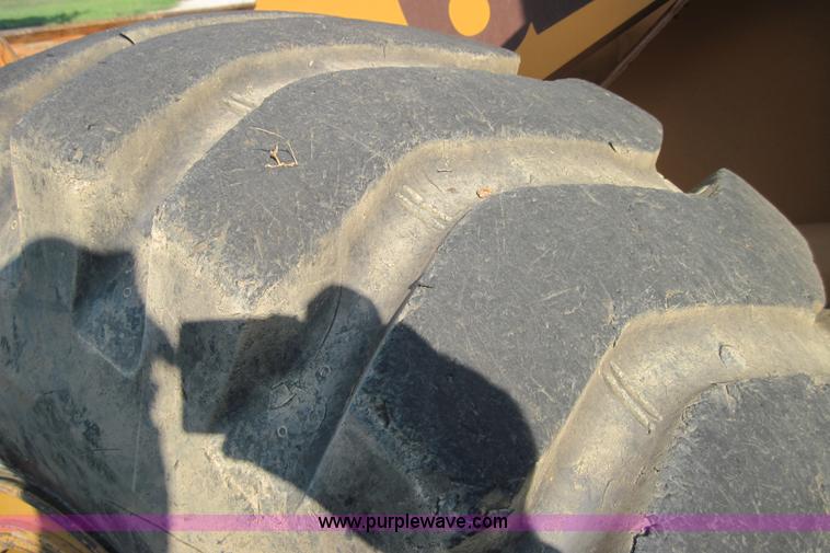 image for item 3023 1989 Case 621 wheel loader