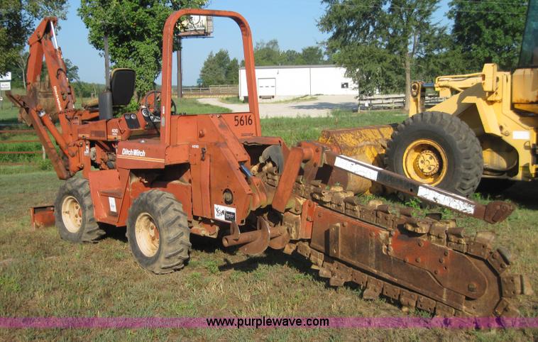 image for item 3025 Ditch Witch 4010 trencher with backhoe